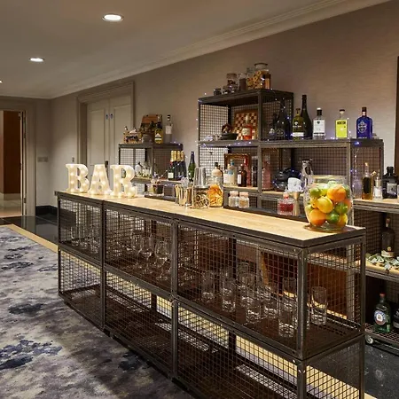 Marriott Canary Wharf 5* 런던