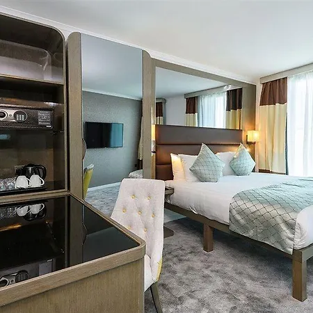 Atrium Heathrow 4* Hillingdon