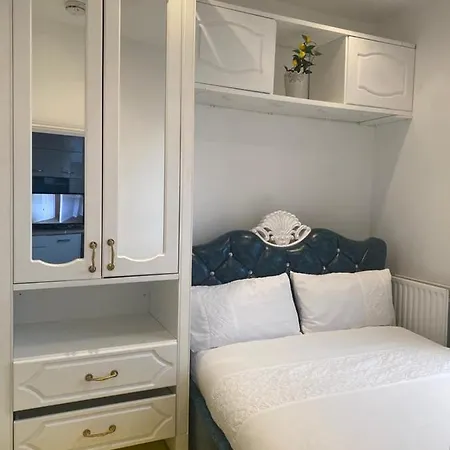 Ziggla Luxury Apartment