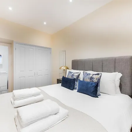 Mayfair By Capital * London