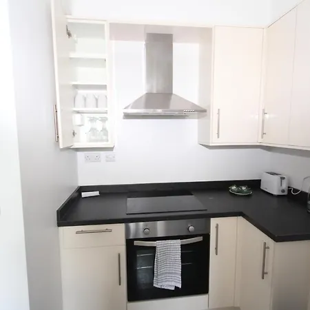 Hill Court, Uxbridge Apartment Hillingdon