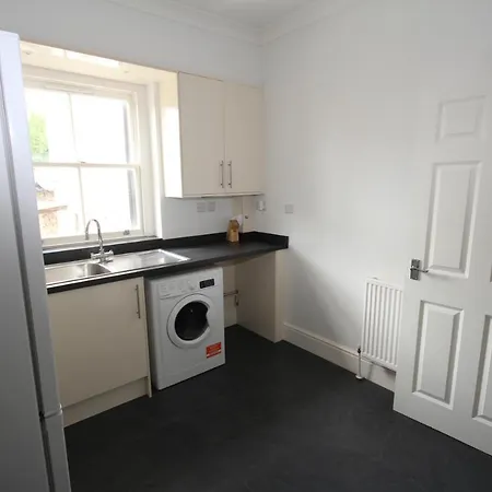 Hill Court, Uxbridge *
