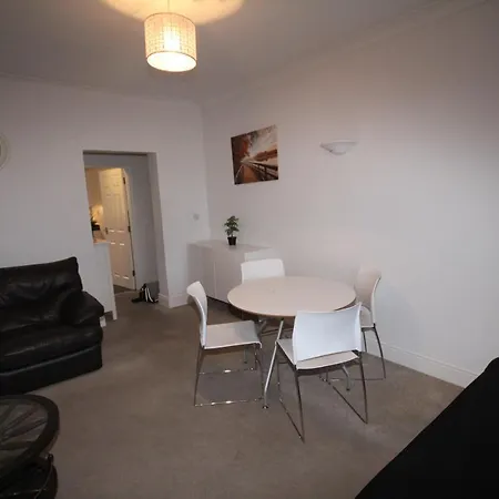 Hill Court, Uxbridge Apartment Hillingdon