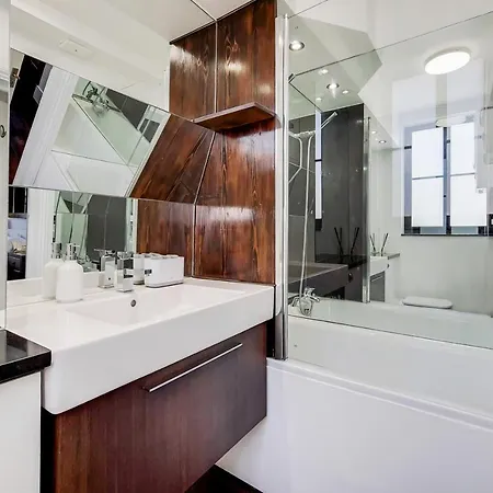 The Lyall Exclusive * London