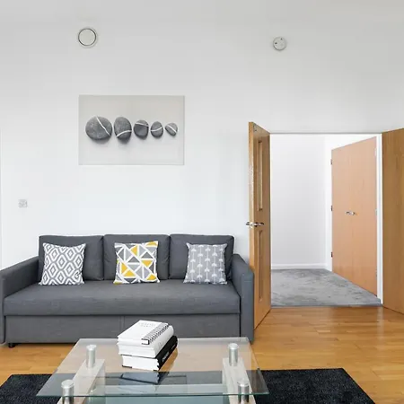 Apartment Skyvillion - 3bed Penthouse Near Airport, O2 Arena, Excel Centre With Parking
