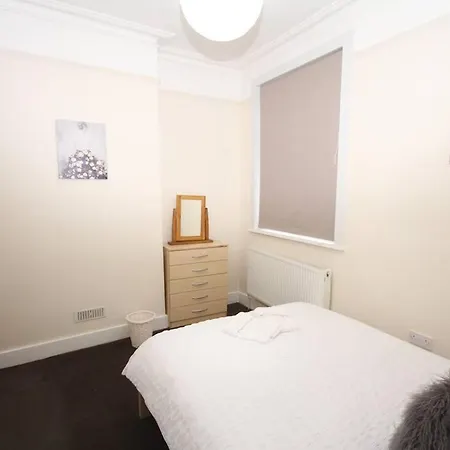 Willesden Lodge * Londra