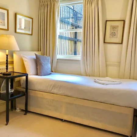 Stylish Apartments In Victoria & Westminster Apartment London