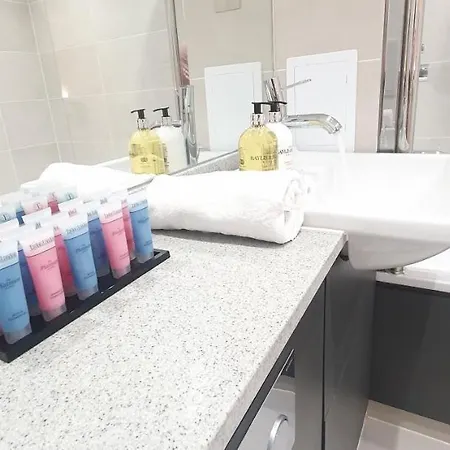 Apartment Garland Modern 3 Bedroom House Westfield - Stratford