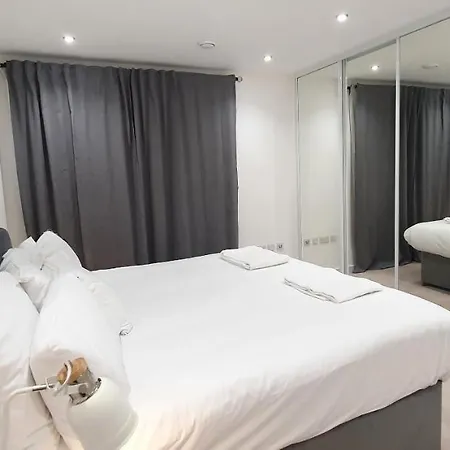 Apartment Garland Modern 3 Bedroom House Westfield - Stratford London
