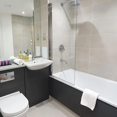 Apartment Garland Modern 3 Bedroom House Westfield - Stratford London