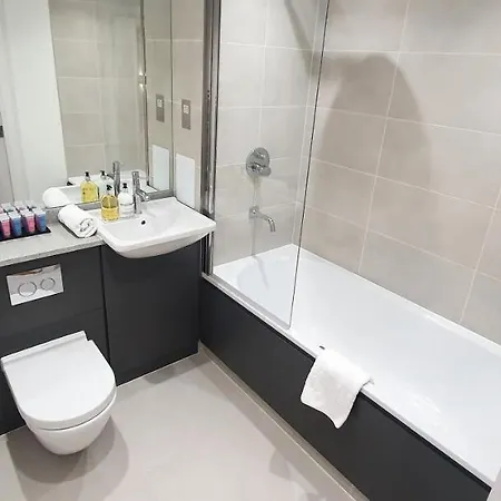 Apartment Garland Modern 3 Bedroom House Westfield - Stratford *