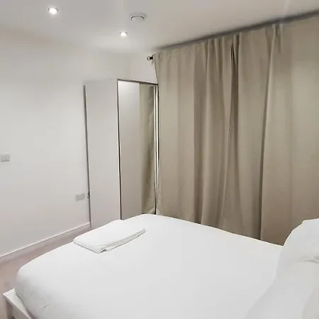 Apartment Garland Modern 3 Bedroom House Westfield - Stratford