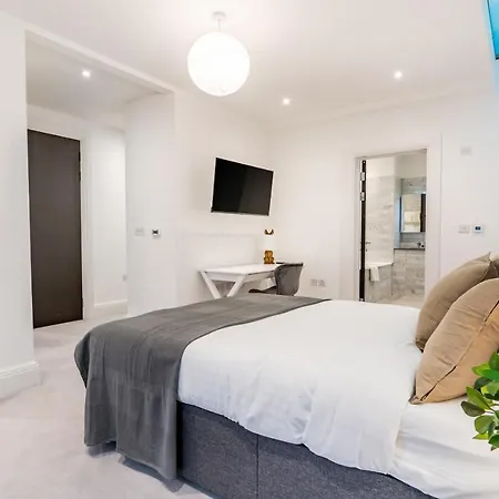 Be - The Lincoln's Residences