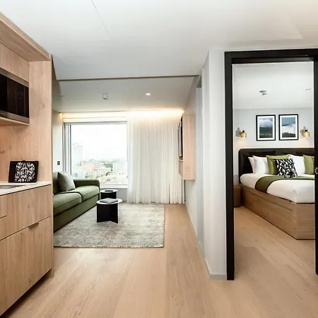 Wilde Aldgate Tower Bridge Λονδίνο
