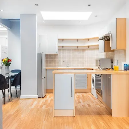 Mayfair By Capital Apartment *