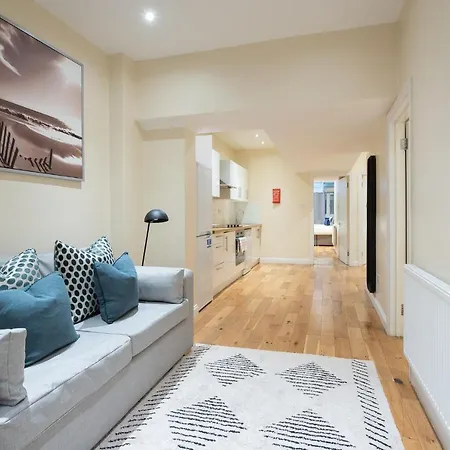 Mayfair By Capital Apartment *