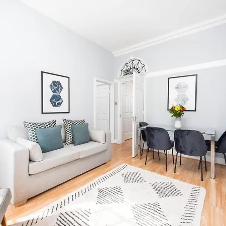 Mayfair By Capital Apartment *