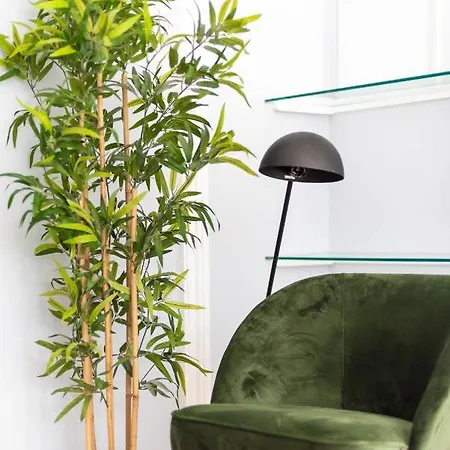 Mayfair By Capital Apartment *
