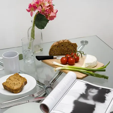 Riverside Accommodation In Pimlico - London