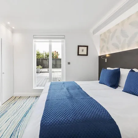 Hotel Commodore