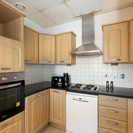Skyvillion - 3bed Penthouse Near Airport, O2 Arena, Excel Centre With Parking