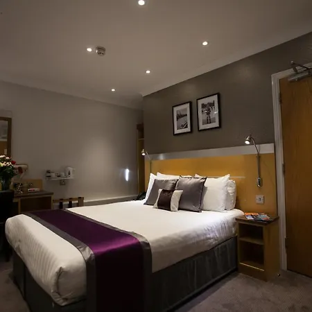 Western Chiswick Palace&suites London