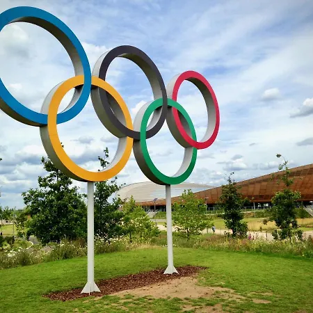 Olympic Family Home, With Own Garden Bliss Holiday home London