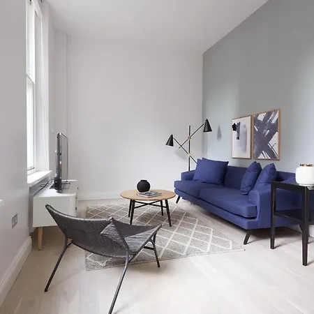 1vh Virginia House, 31 Bloomsbury Way By Living