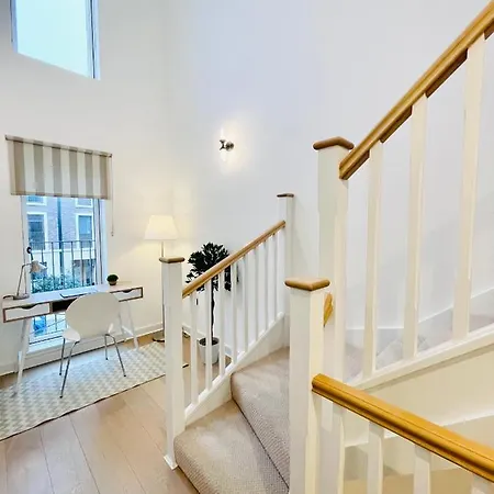 Olympic Family Home, With Own Garden Bliss London