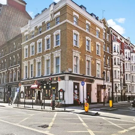 1vh Virginia House, 31 Bloomsbury Way By Living * London
