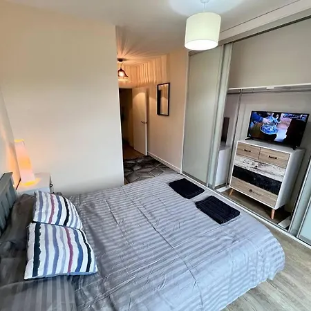 Apartment Luxury 5* Penthouse Greenwich Sleep 9 With Parking