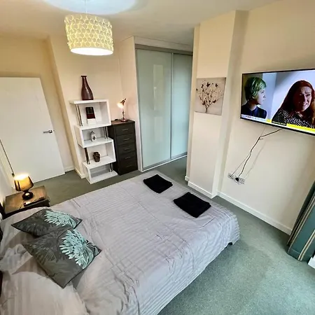 Apartment Luxury 5* Penthouse Greenwich Sleep 9 With Parking *