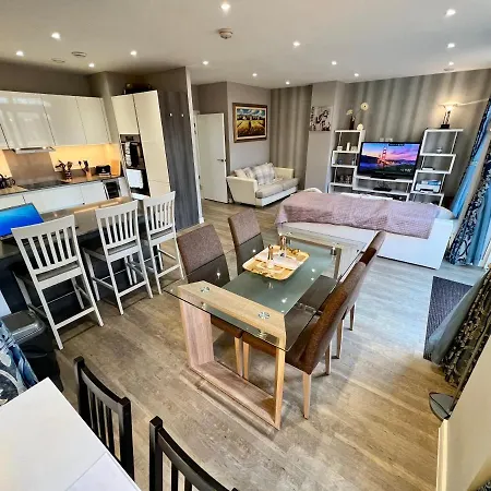 Luxury 5* Penthouse Greenwich Sleep 9 With Parking London