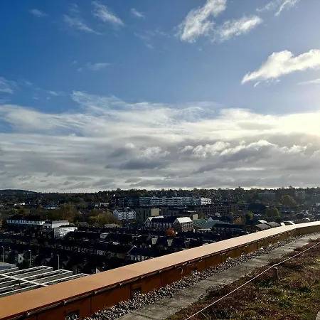 Luxury 5* Penthouse Greenwich Sleep 9 With Parking Apartment