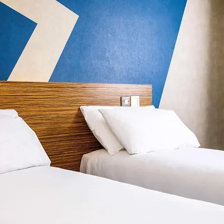 Ibis Budget London Heathrow Terminal 5 Hotel