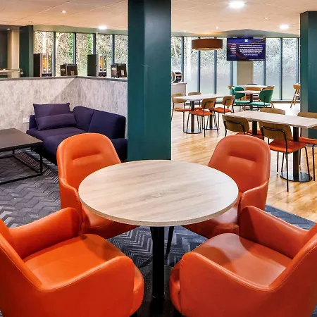 Ibis Budget London Heathrow Terminal 5 Hotel