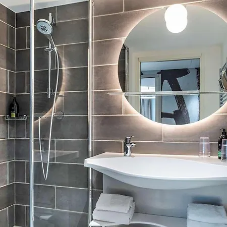 Apartmanhotel Adagio Stratford 4*