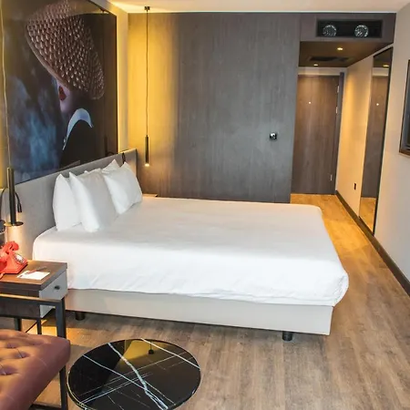 Radisson Red Greenwich The O2 4* Λονδίνο