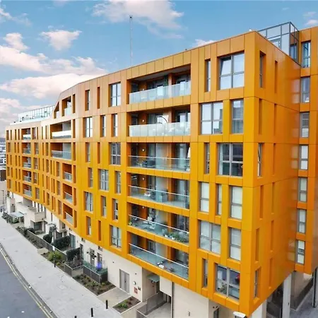 Apartment Luxury 5* Penthouse Greenwich Sleep 9 With Parking