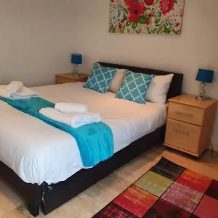 Lovely Waterfront Flat Canary Wharf Excel Centre *