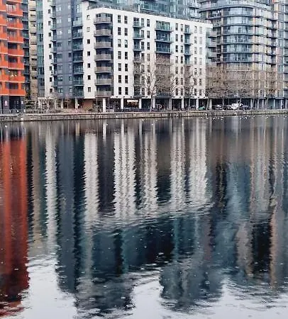 Waterside Canary Wharf