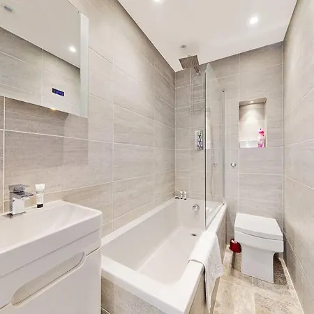 Stylish 2bed2bath Flat 4min From Tube Station