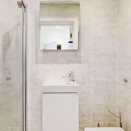 別荘 Stylish 2bed2bath Flat 4min From Tube Station