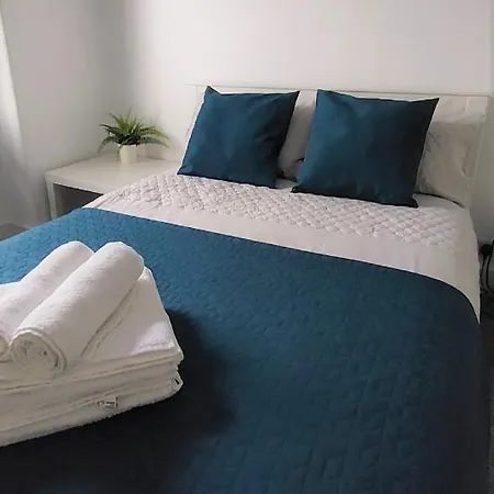 Very Spacious Two Bedroom Converted In East Apartment