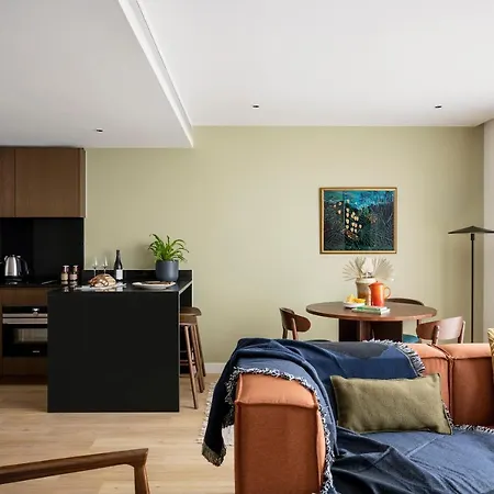 Cove Landmark Pinnacle 4*