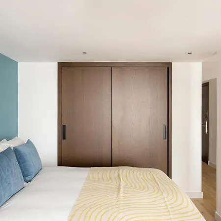 Cove Landmark Pinnacle 4*