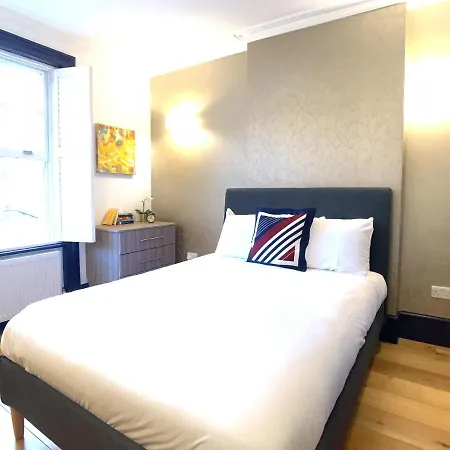 Thames Residences Hyde Park 런던
