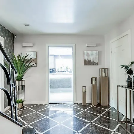 Gatsby Villa London Villa *