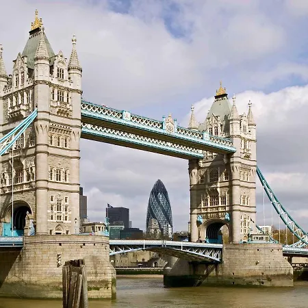 Otel Novotel London