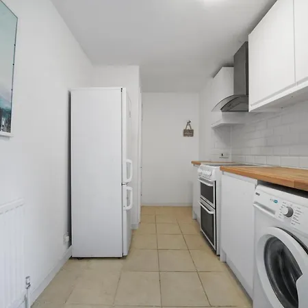 Modern Deluxe 1 Bed Bermondsey Bridge Apartment London